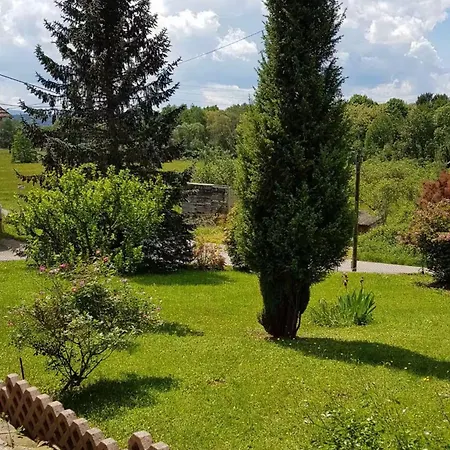 Rez-de-jardin En Lisière De Forêt *